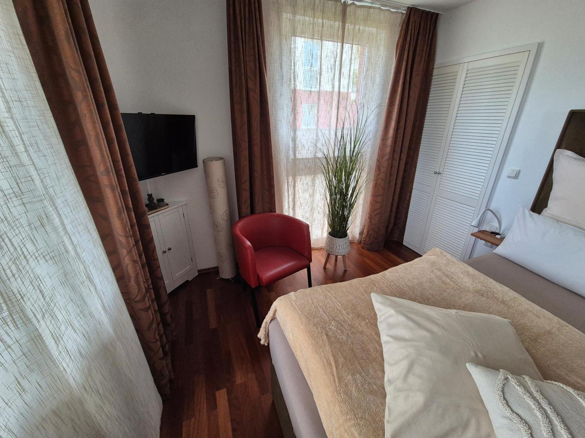 "Myharbourfront", Luxurioeses Wohnen An Der Hafenmole Apartamento Rostock Exterior foto
