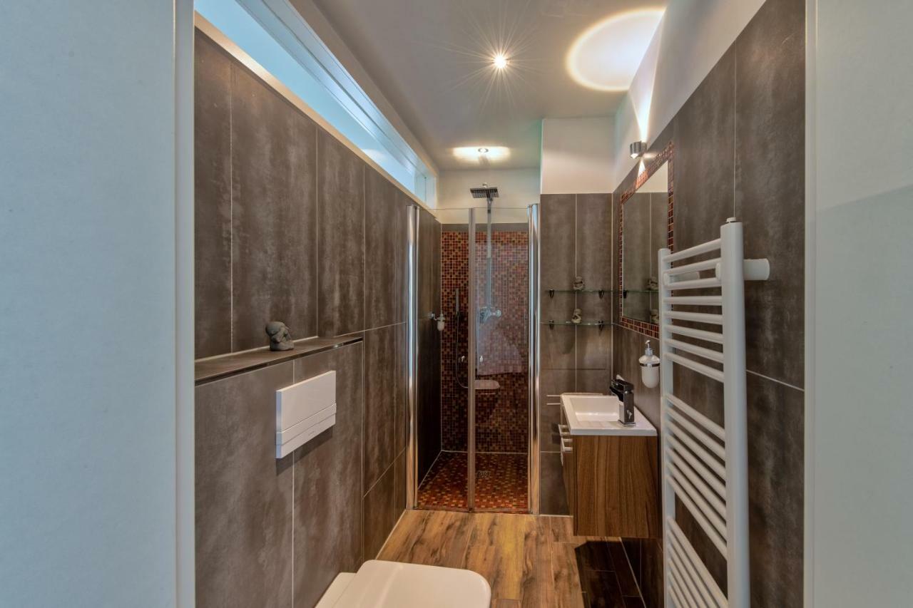 "Myharbourfront", Luxurioeses Wohnen An Der Hafenmole Apartamento Rostock Exterior foto