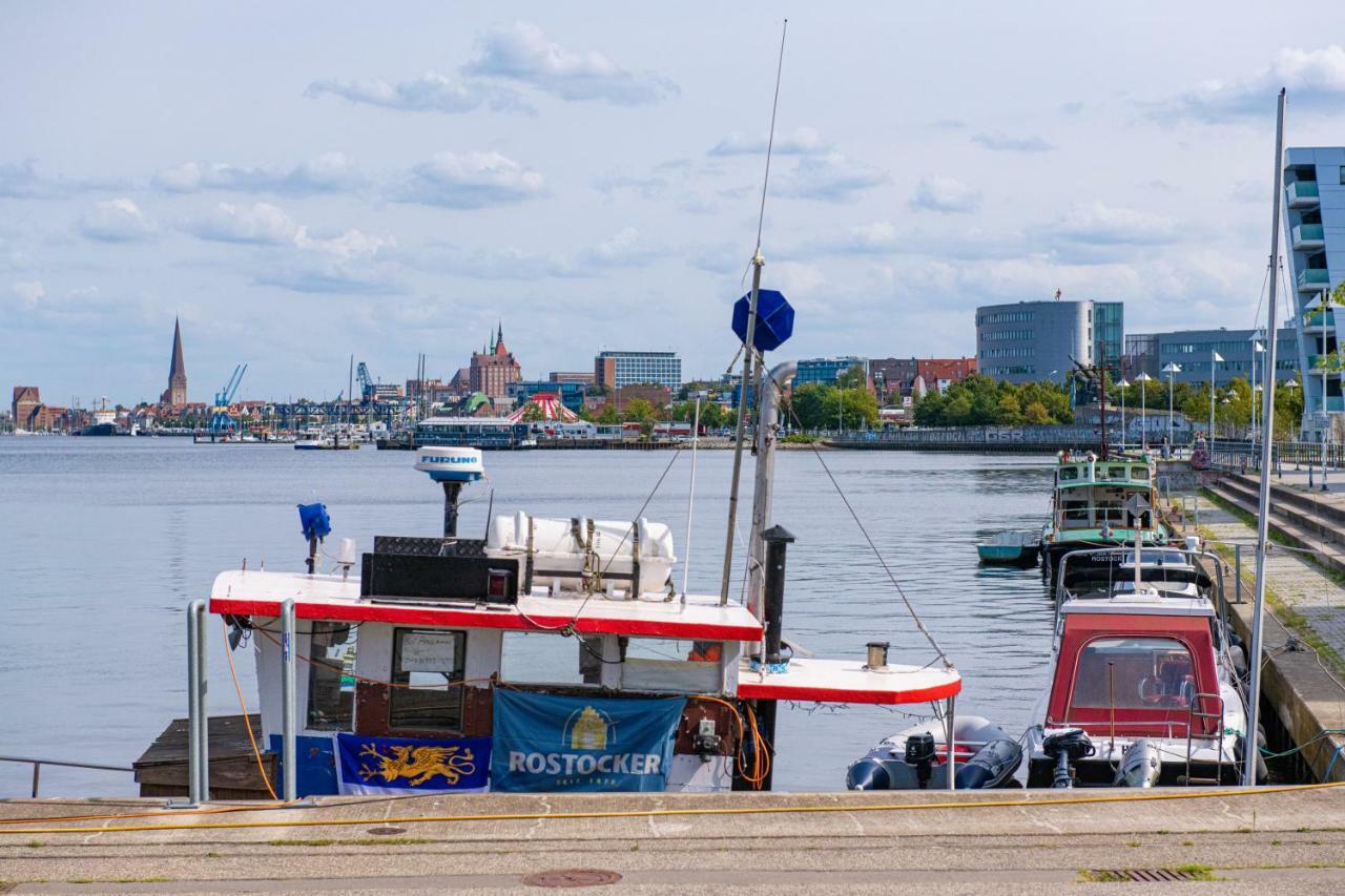 "Myharbourfront", Luxurioeses Wohnen An Der Hafenmole Apartamento Rostock Exterior foto