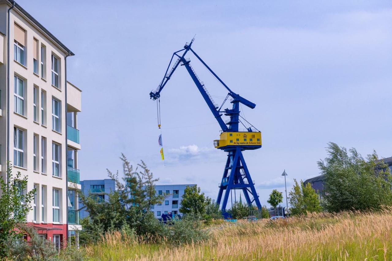 "Myharbourfront", Luxurioeses Wohnen An Der Hafenmole Apartamento Rostock Exterior foto